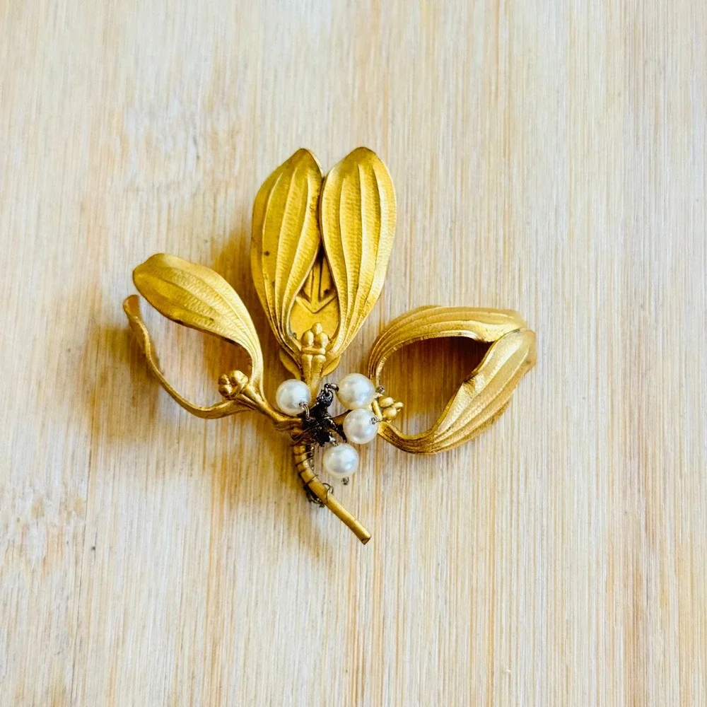 Floral Art Nouveau Mistletoe Pin Fur Dress Clip VTG Antique France Signed Motif